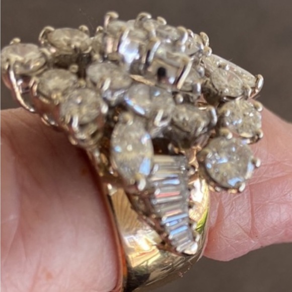 Diamond cocktail Ring - Picture 3 of 8